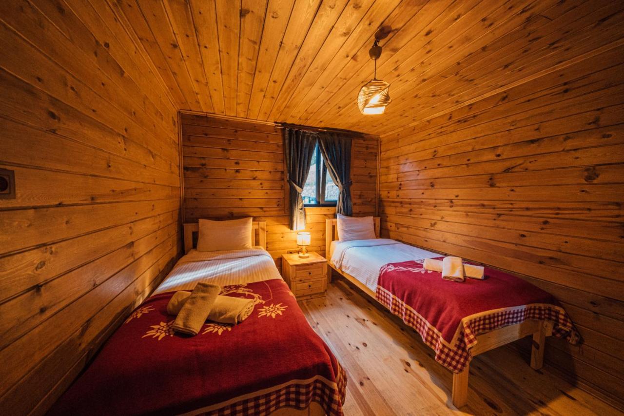 Woodlodge Country Сапанджа Екстериор снимка