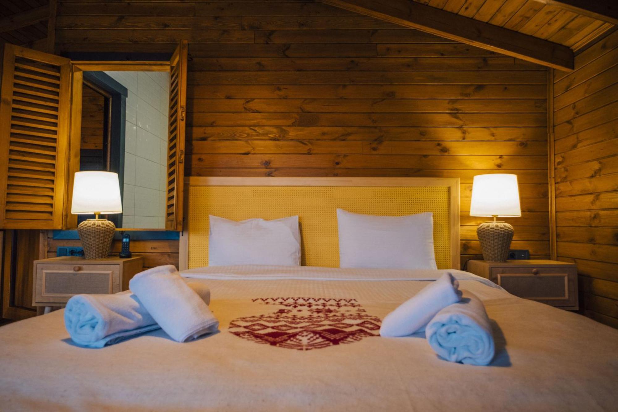 Woodlodge Country Сапанджа Екстериор снимка