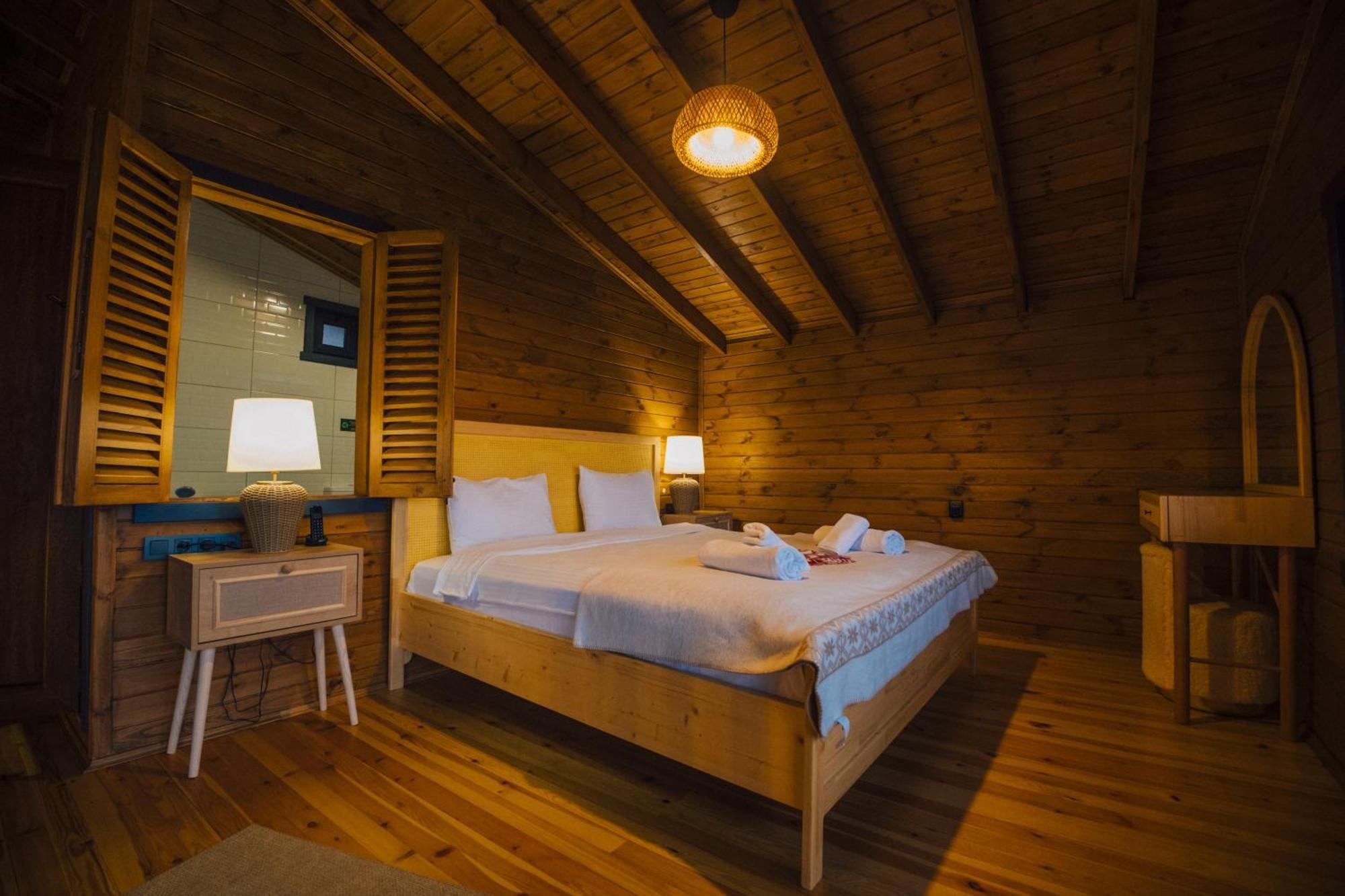 Woodlodge Country Сапанджа Екстериор снимка
